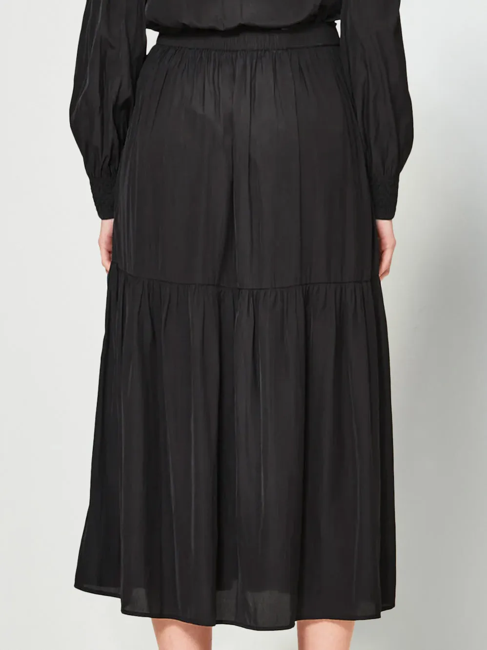 GLIDE BY VERGE STRIKE SKIRT sold by Yeltuor product image thumbnail 3