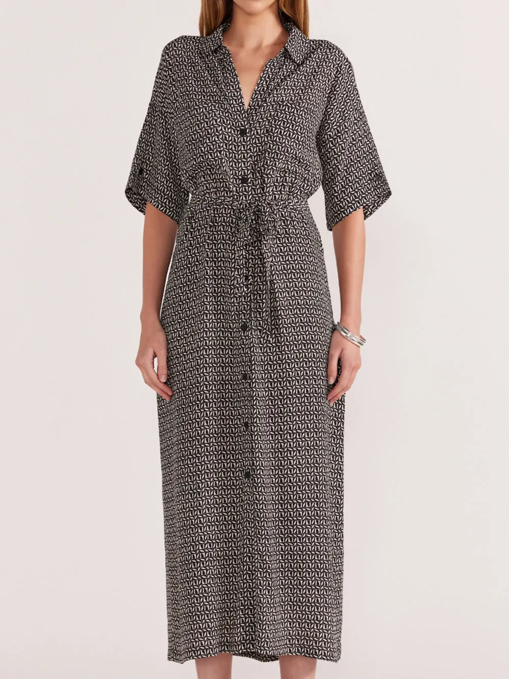 STAPLE THE LABEL DELLA MIDI SHIRT DRESS sold by Yeltuor