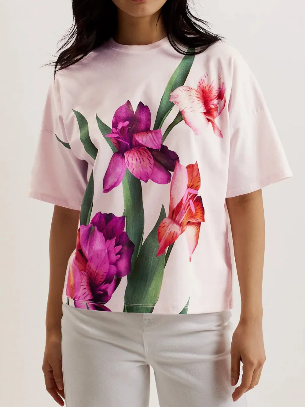 TED BAKER BESALU BOXY TEE sold by Yeltuor