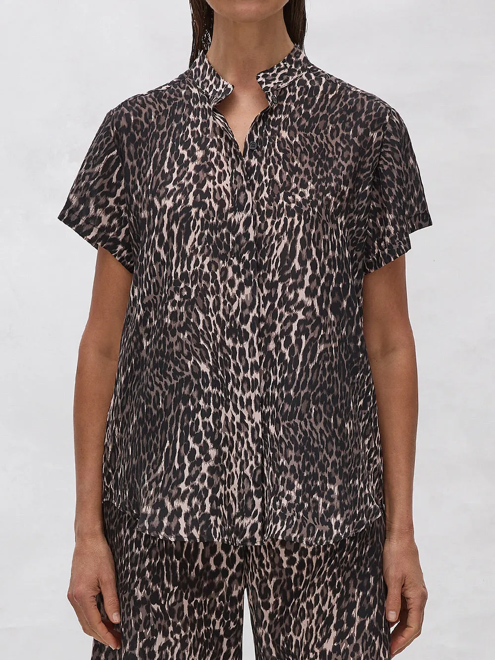 MELA PURDIE STAND SHIRT sold by Yeltuor