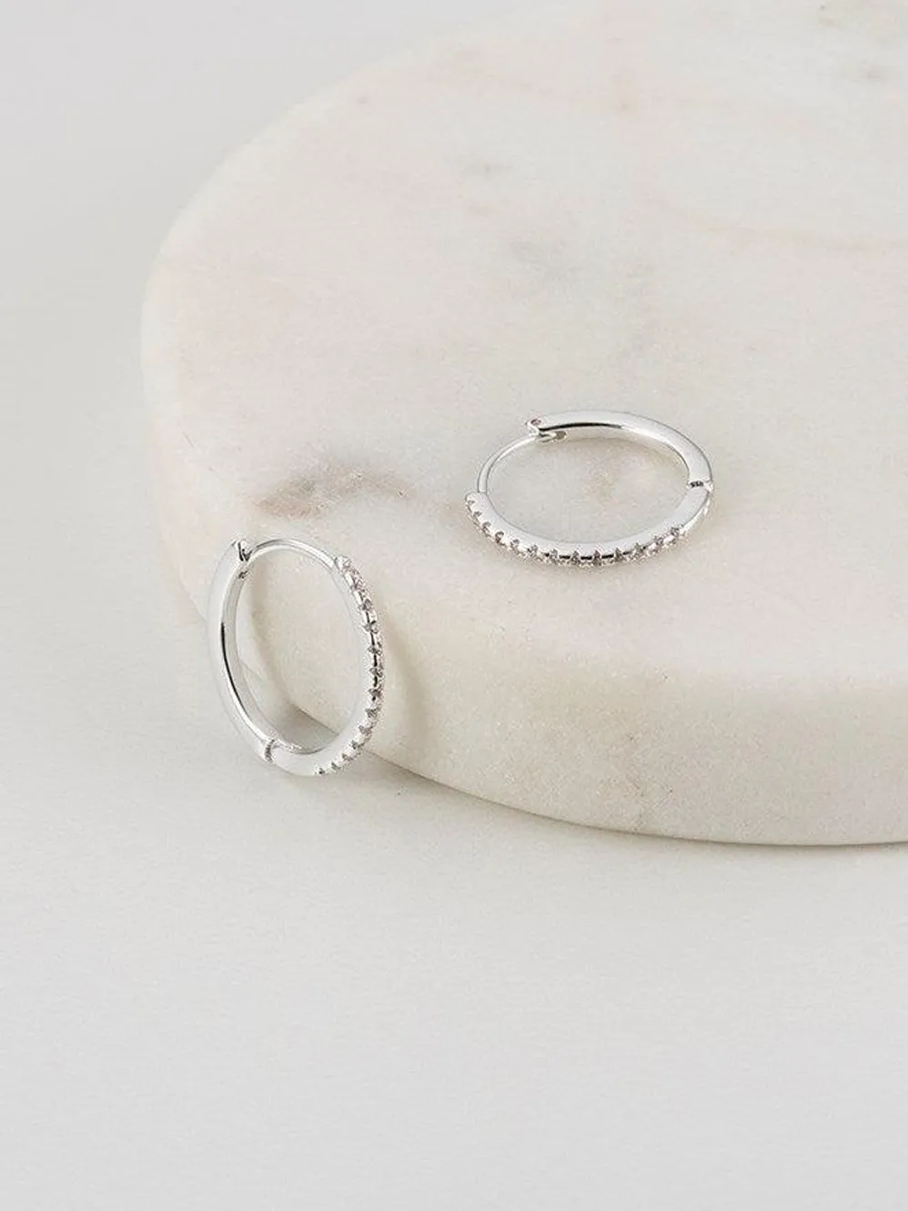 ZAFINO TILLY HOOP sold by Yeltuor