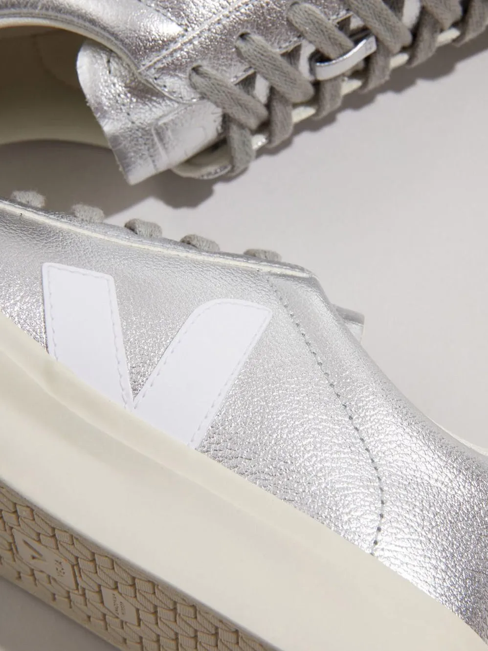 VEJA CAMPO LEATHER SNEAKER sold by Yeltuor product image thumbnail 4