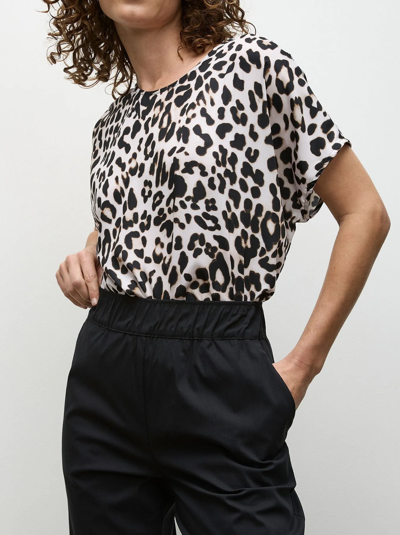 MELA PURDIE CAP SHELL sold by Yeltuor product image thumbnail 2