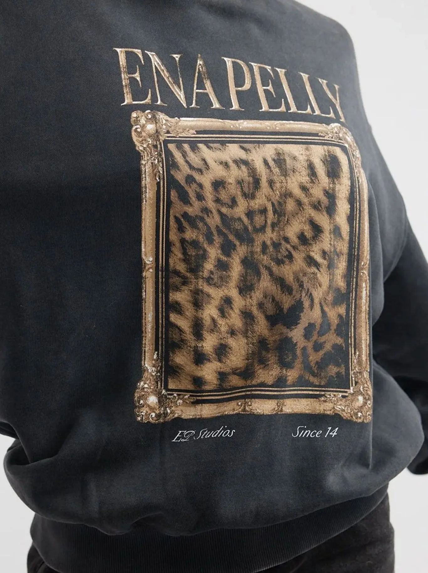 ENA PELLY REVERE SWEATSHIRT sold by Yeltuor product image thumbnail 3