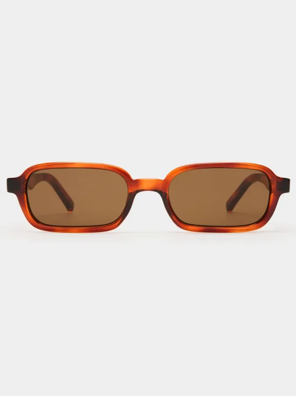 LE SPECS PILFERER SUNGLASSES sold by Yeltuor