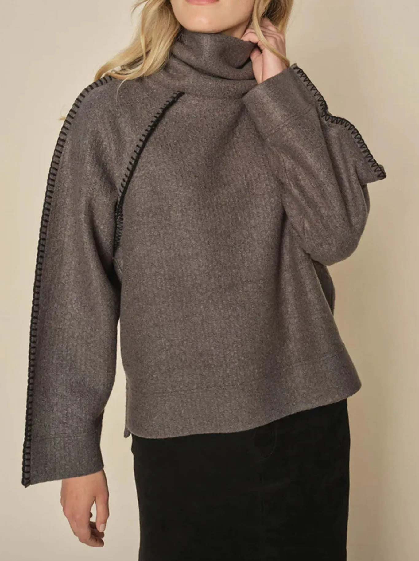 MOS MOSH CAJA SWEATSHIRT sold by Yeltuor