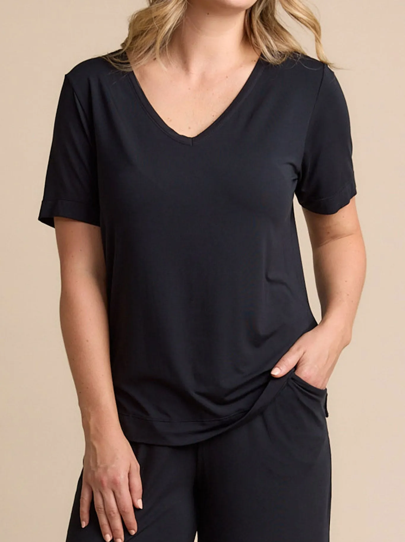 TANI ELLA V NECK TEE sold by Yeltuor