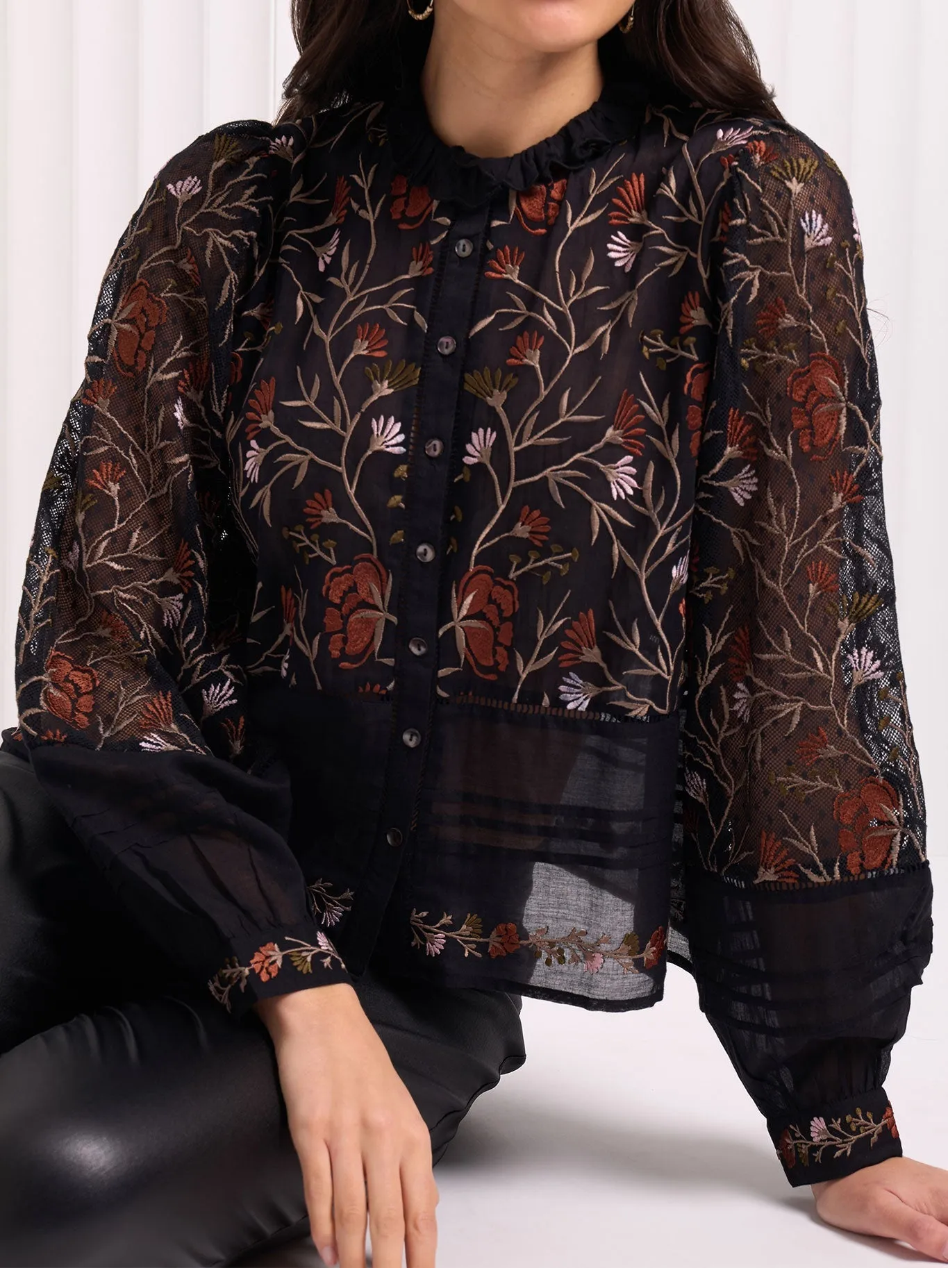 FOIL STITCHUATION TOP sold by Yeltuor