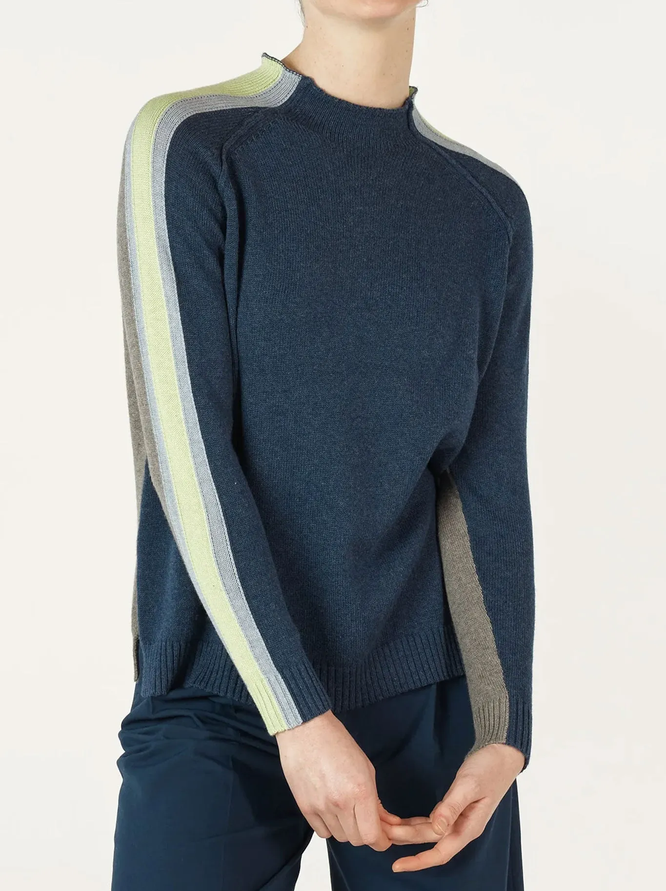 ZAKET & PLOVER CONTRAST FUNNEL NECK sold by Yeltuor