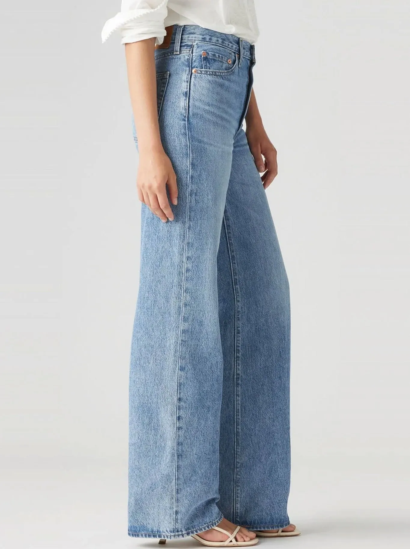 LEVI'S RIBCAGE WIDE LEG sold by Yeltuor product image thumbnail 3