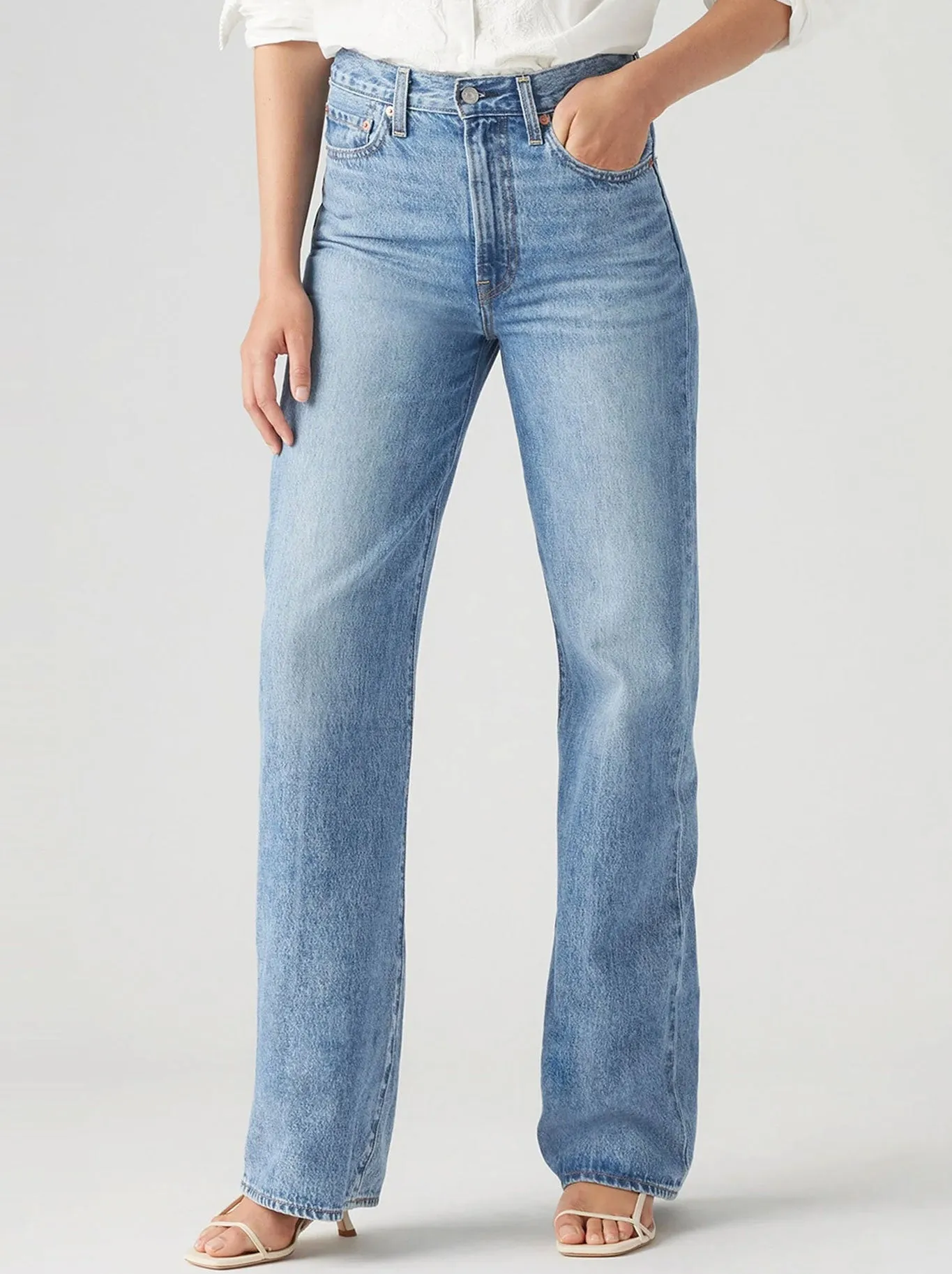 LEVI'S RIBCAGE WIDE LEG sold by Yeltuor