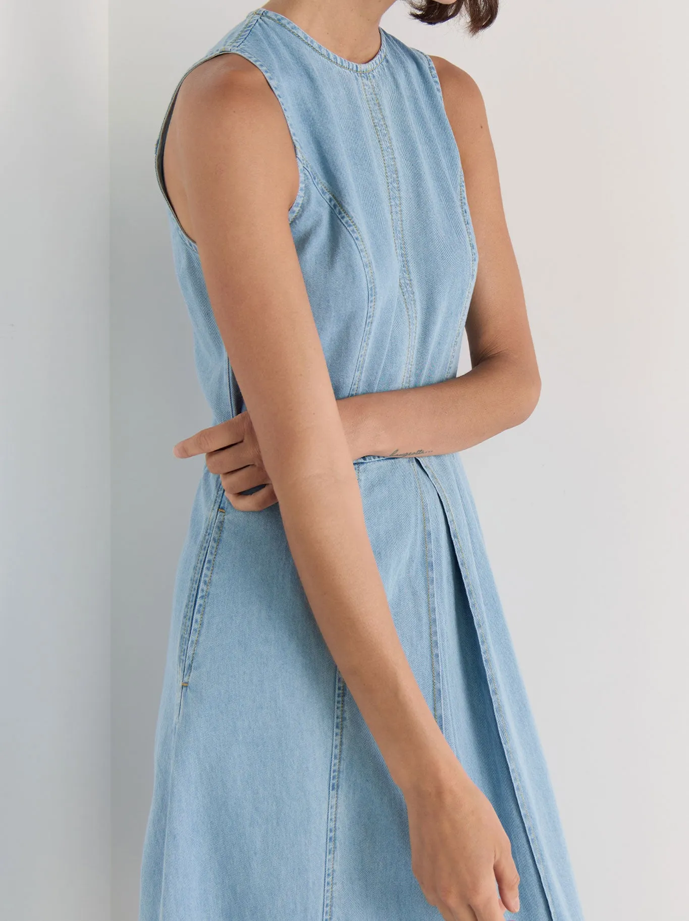 STAPLE THE LABEL AMELIA CHAMBRAY MIDI DRESS sold by Yeltuor product image thumbnail 4