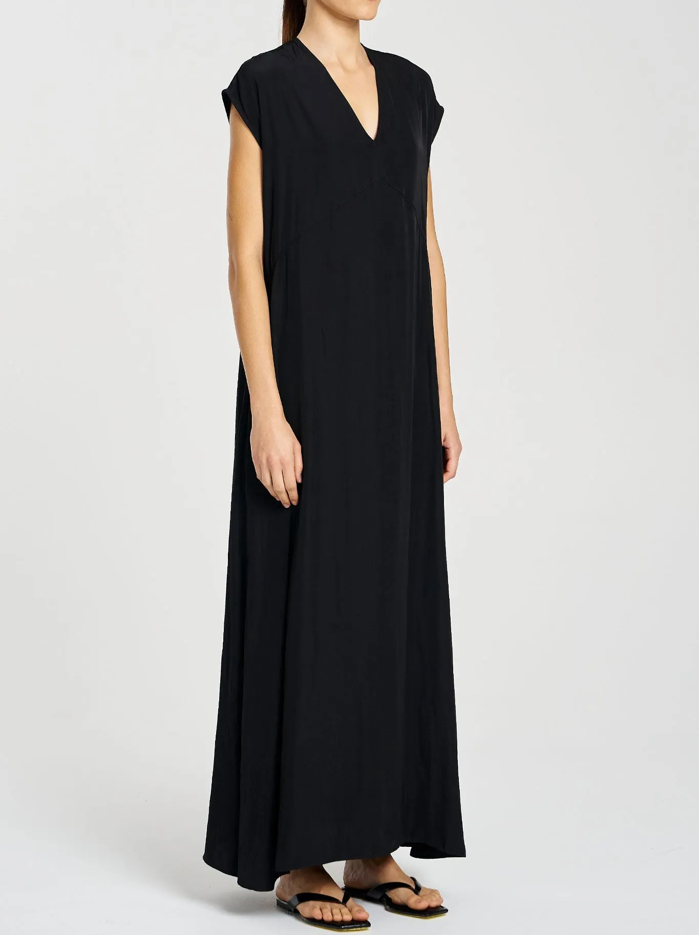MELA PURDIE MAXI SLICE DRESS sold by Yeltuor product image thumbnail 2