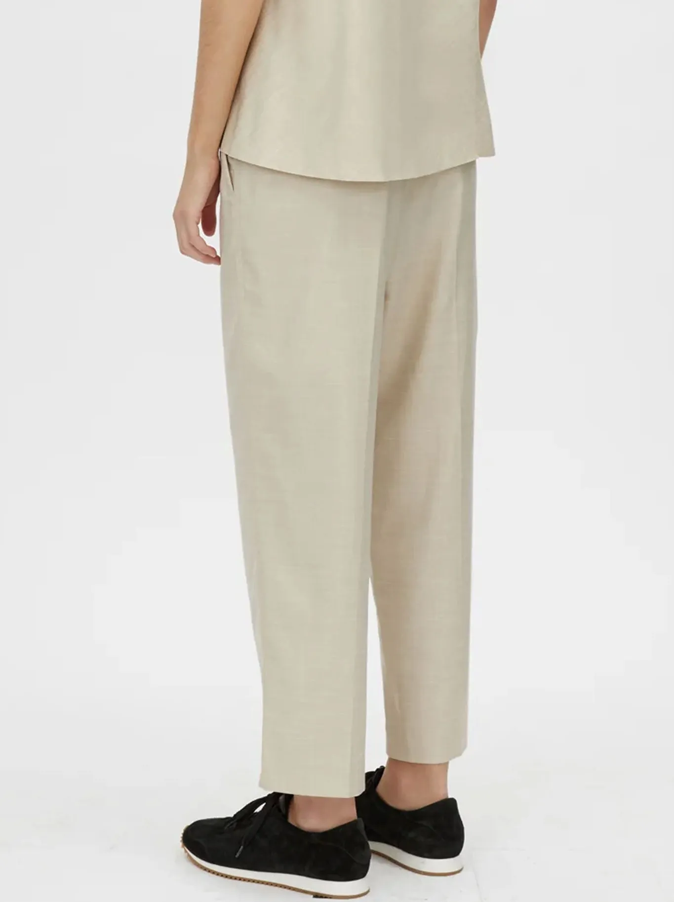 CAMILLA AND MARC VECTOR CROP PANT sold by Yeltuor product image thumbnail 4