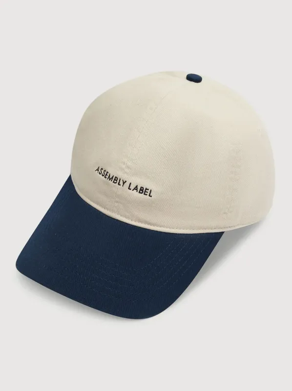 ASSEMBLY LABEL CONTRAST CAP sold by Yeltuor