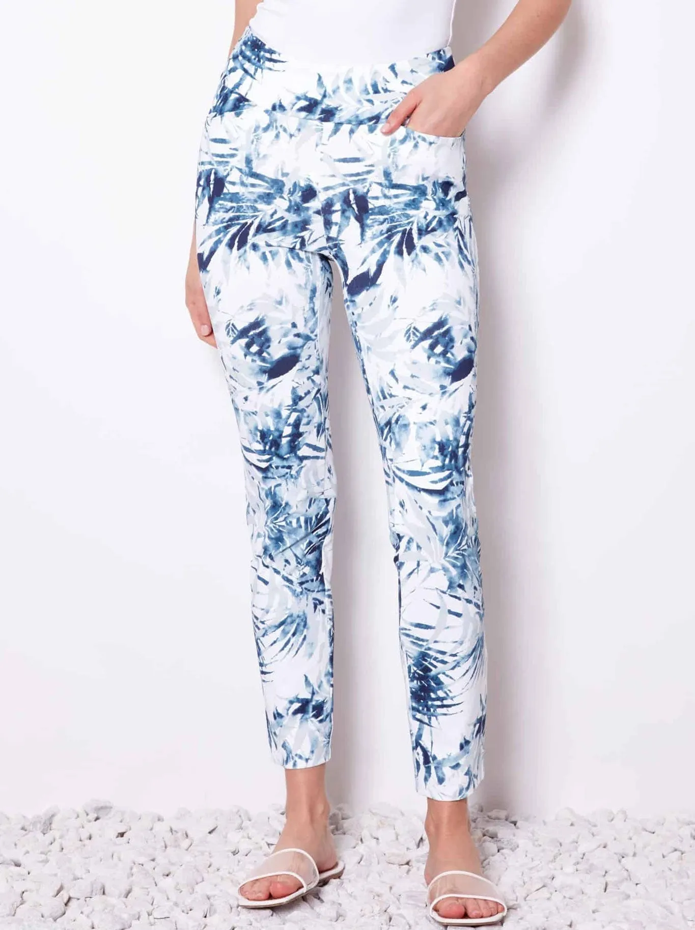 UP! RIO SOFT STREAM ANKLE PANT sold by Yeltuor