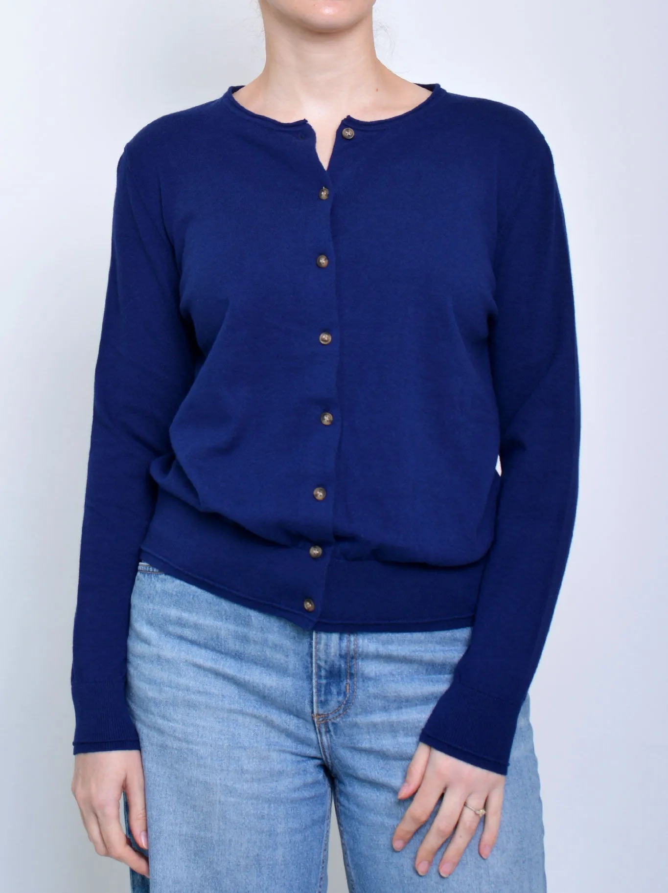 JAMES MELBOURNE PERFECT CARDI sold by Yeltuor product image thumbnail 5