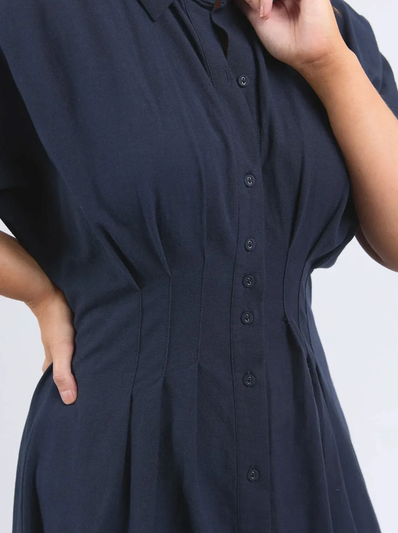 ELM SCARLET MIDI DRESS sold by Yeltuor product image thumbnail 3