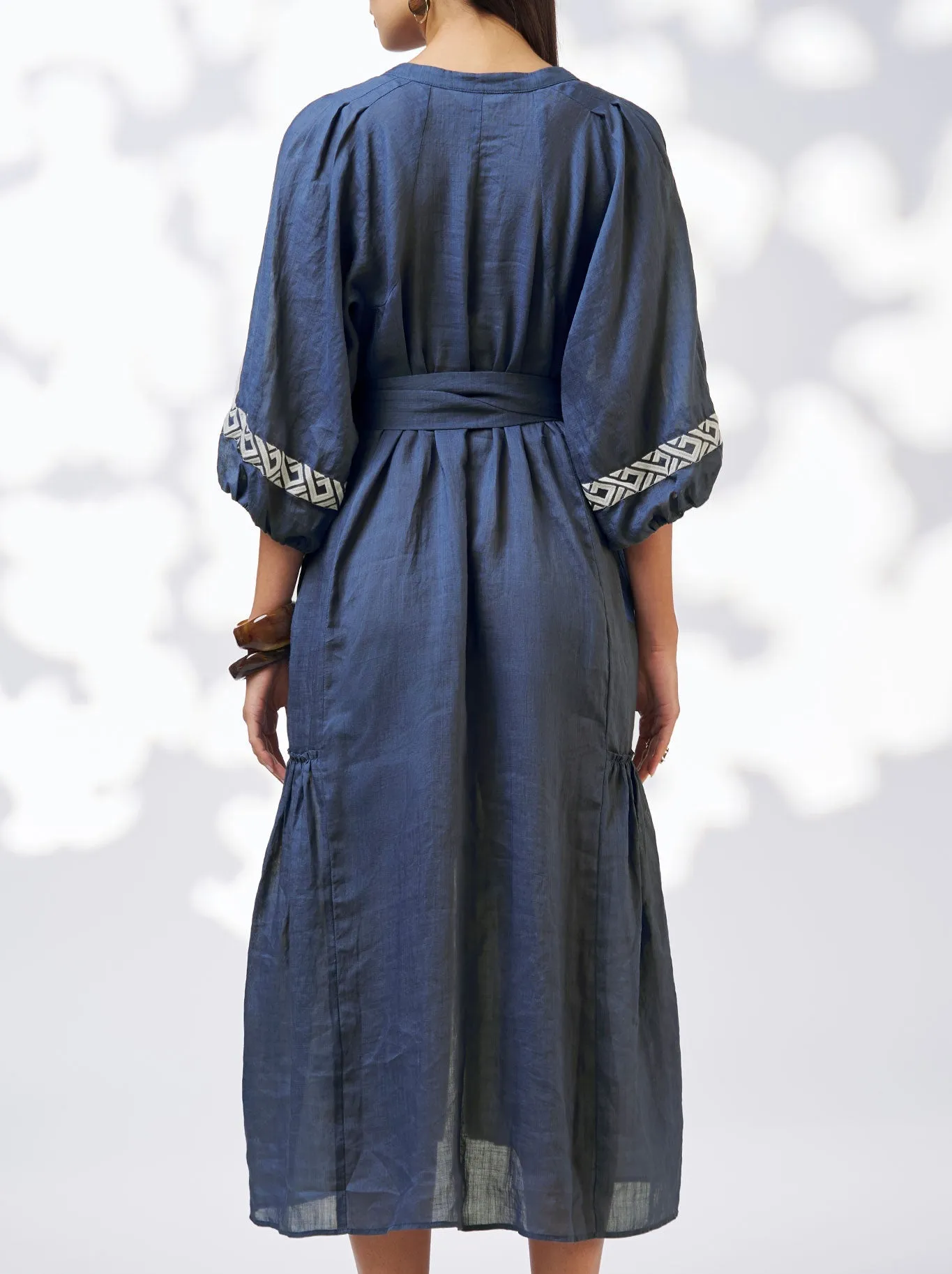 LOOBIE'S STORY MAYA MIDI DRESS sold by Yeltuor product image thumbnail 4