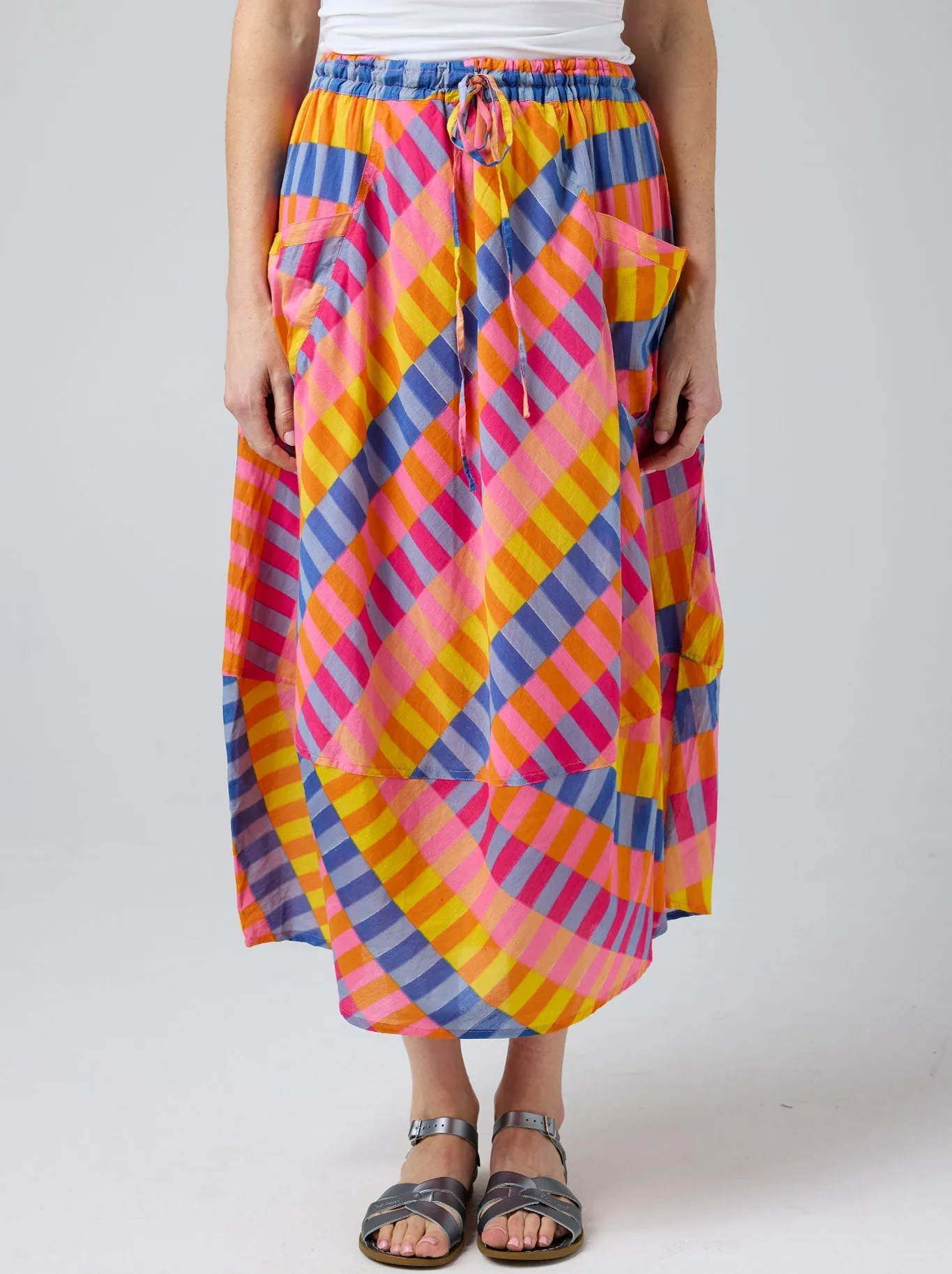 CAKE POCKET PANEL SKIRT sold by Yeltuor