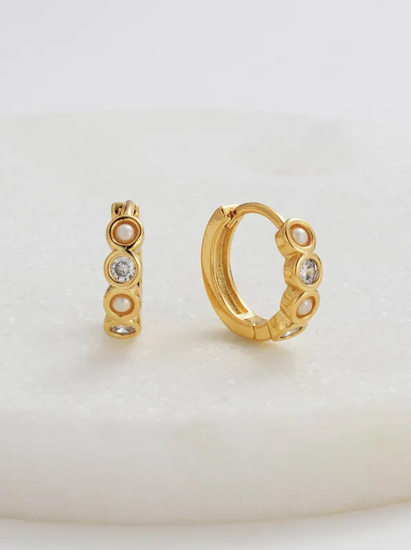 ZAFINO ELLY HUGGIE sold by Yeltuor