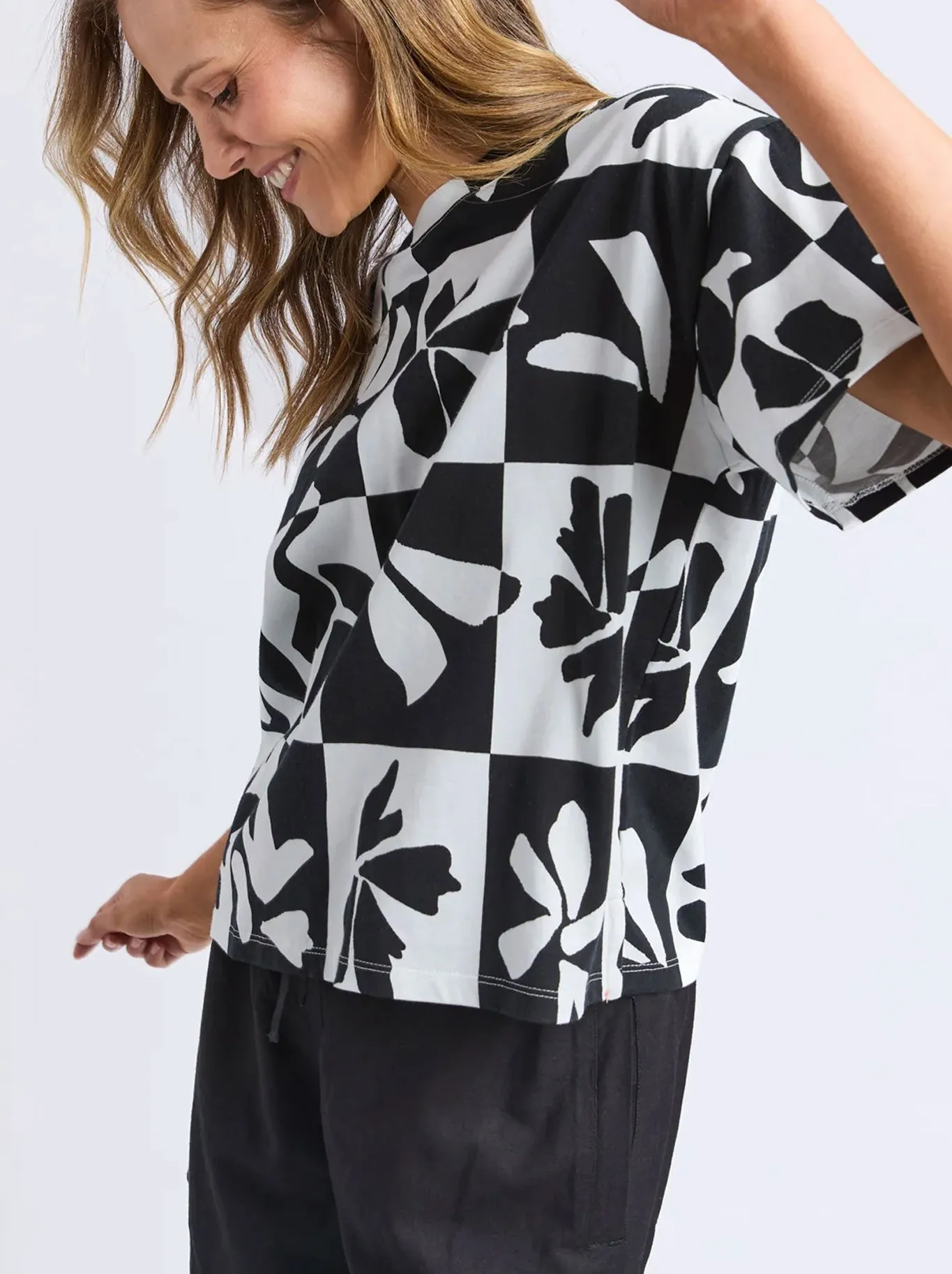 ELM SPLICE TEE sold by Yeltuor product image thumbnail 2