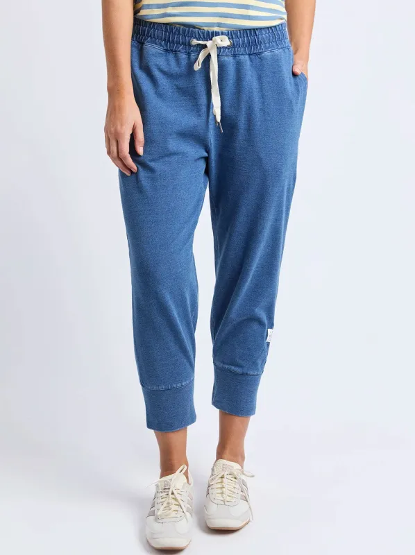 ELM BRUNCH PANT DENIM-LOOK sold by Yeltuor