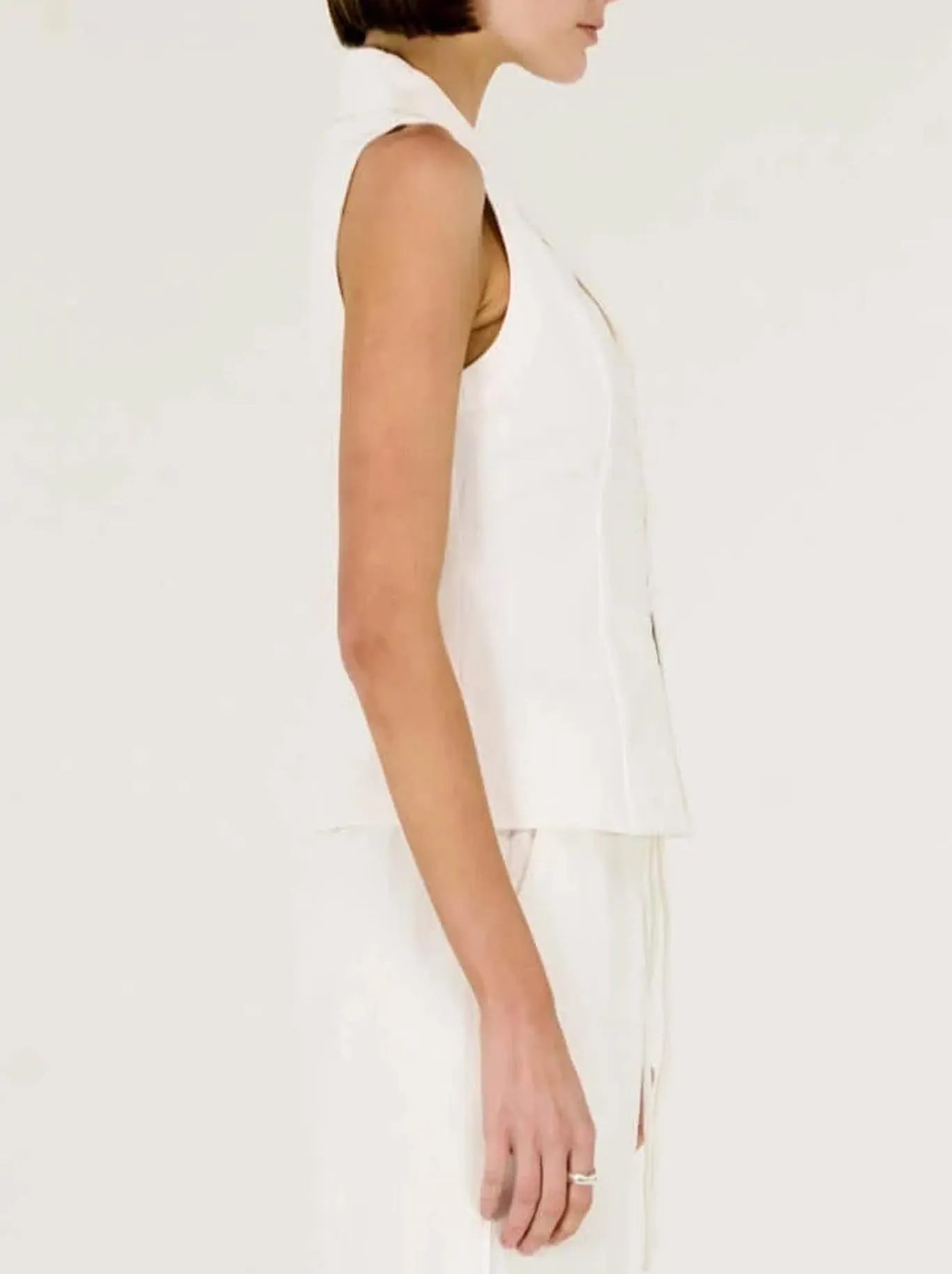 STAPLE THE LABEL PORTIA VEST sold by Yeltuor product image thumbnail 2