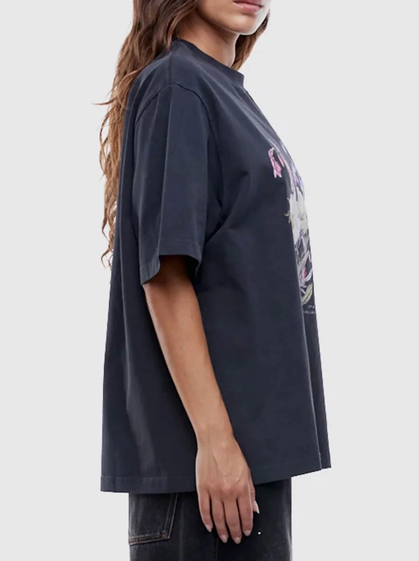 ENA PELLY BOUQUET TEE sold by Yeltuor product image thumbnail 2