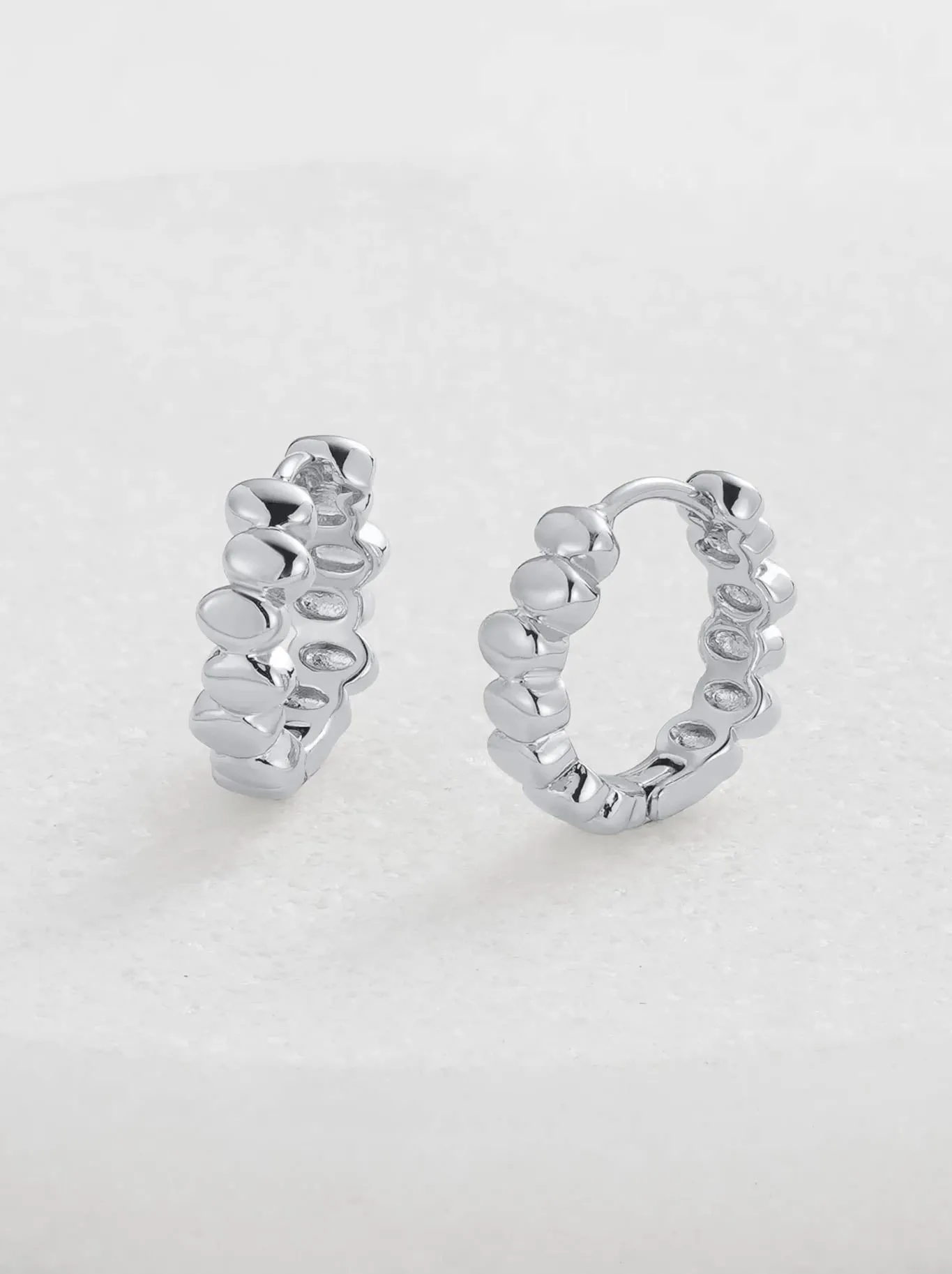 ZAFINO BAILEY HUGGIE sold by Yeltuor