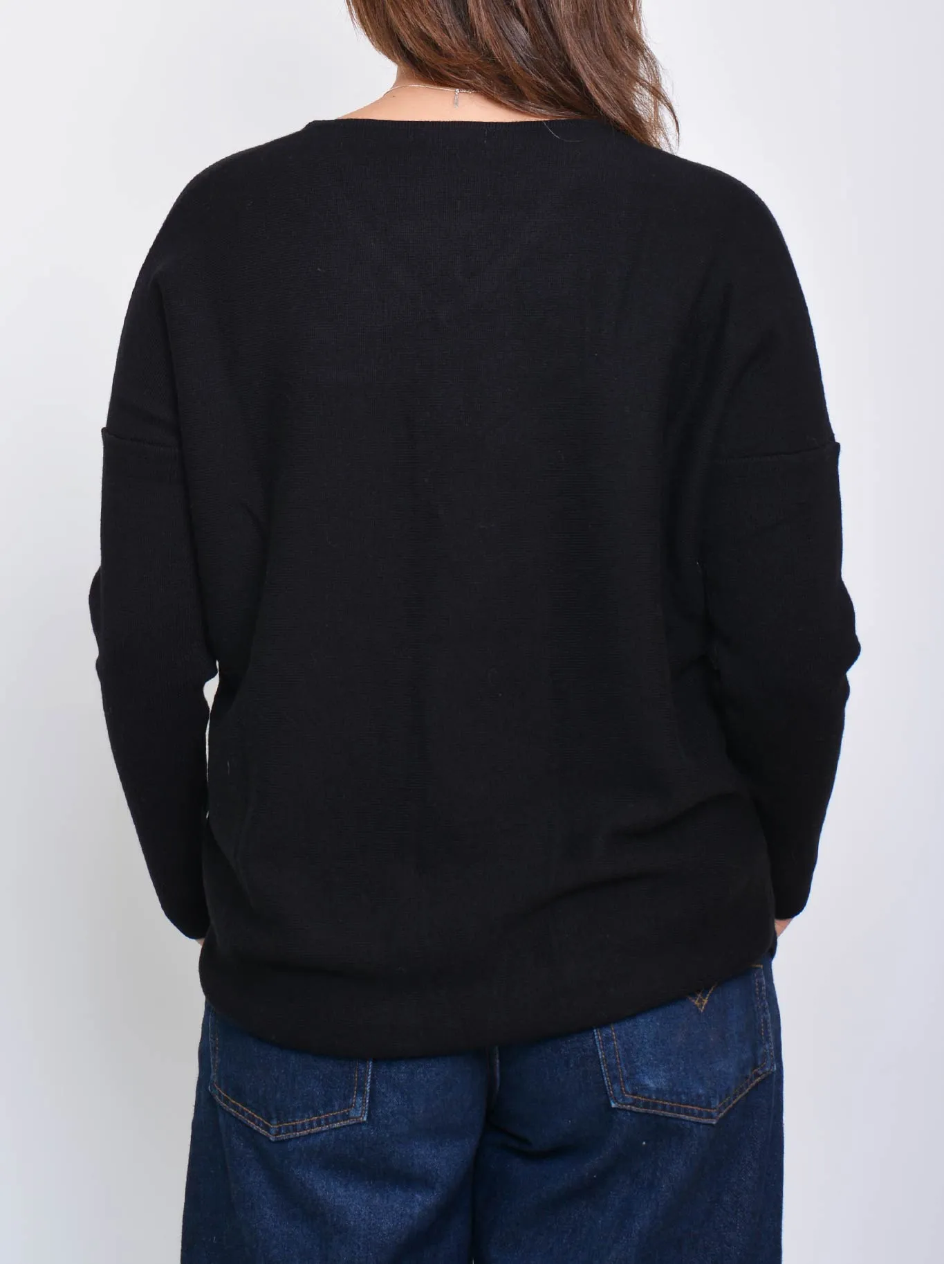 JAMES MELBOURNE CURVED HEM VEE NECK sold by Yeltuor product image thumbnail 4
