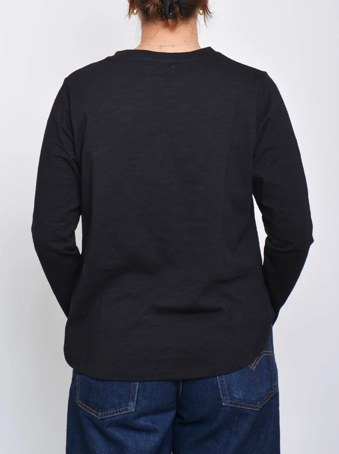ENNI LONG SLEEVE TEE sold by Yeltuor product image thumbnail 2