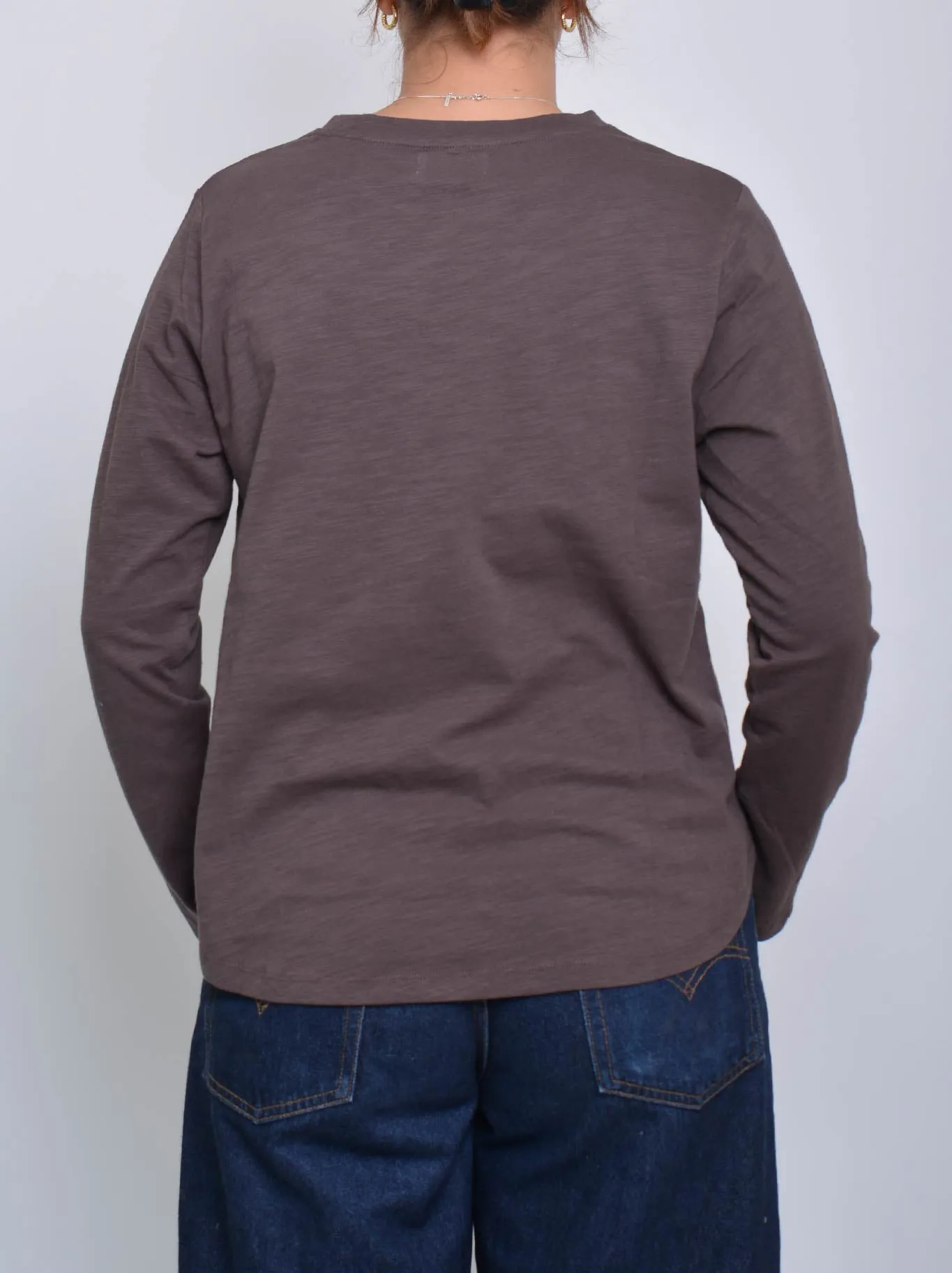 ENNI LONG SLEEVE TEE sold by Yeltuor product image thumbnail 4