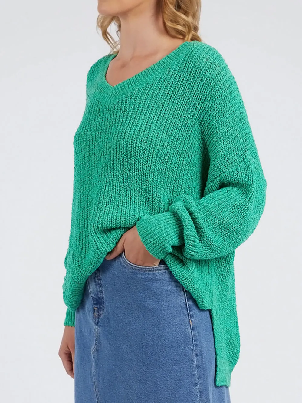 ELM RACHELE V NECK KNIT sold by Yeltuor product image thumbnail 2