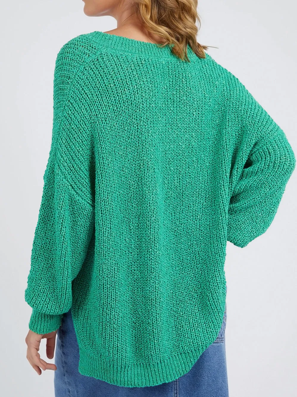 ELM RACHELE V NECK KNIT sold by Yeltuor product image thumbnail 4