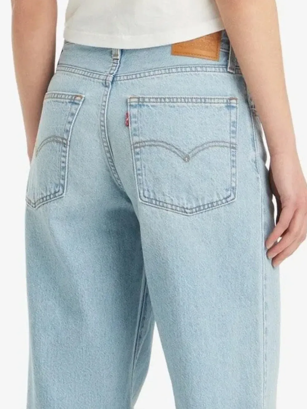 LEVI'S BAGGY DAD JEAN sold by Yeltuor product image thumbnail 3