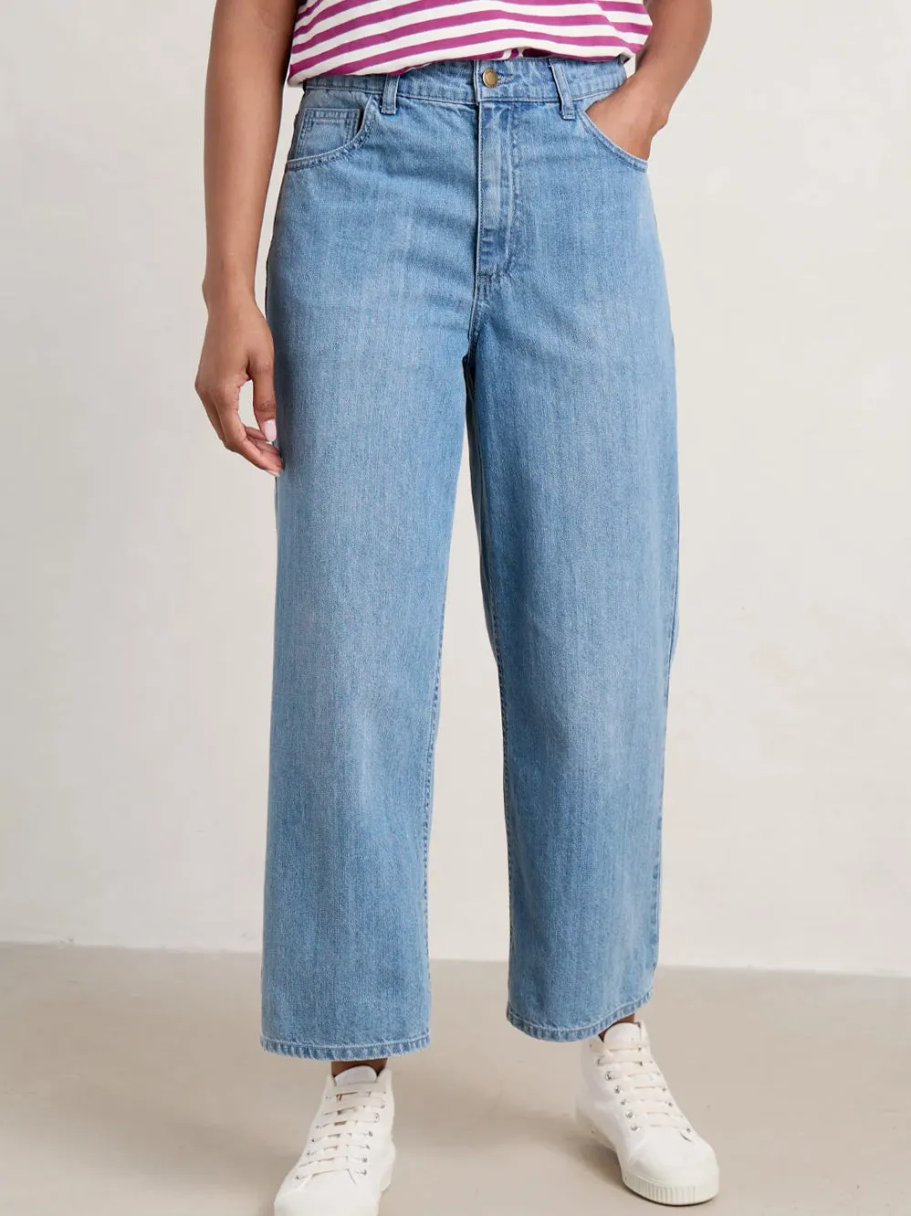 SEASALT BARNES CROPS JEAN sold by Yeltuor