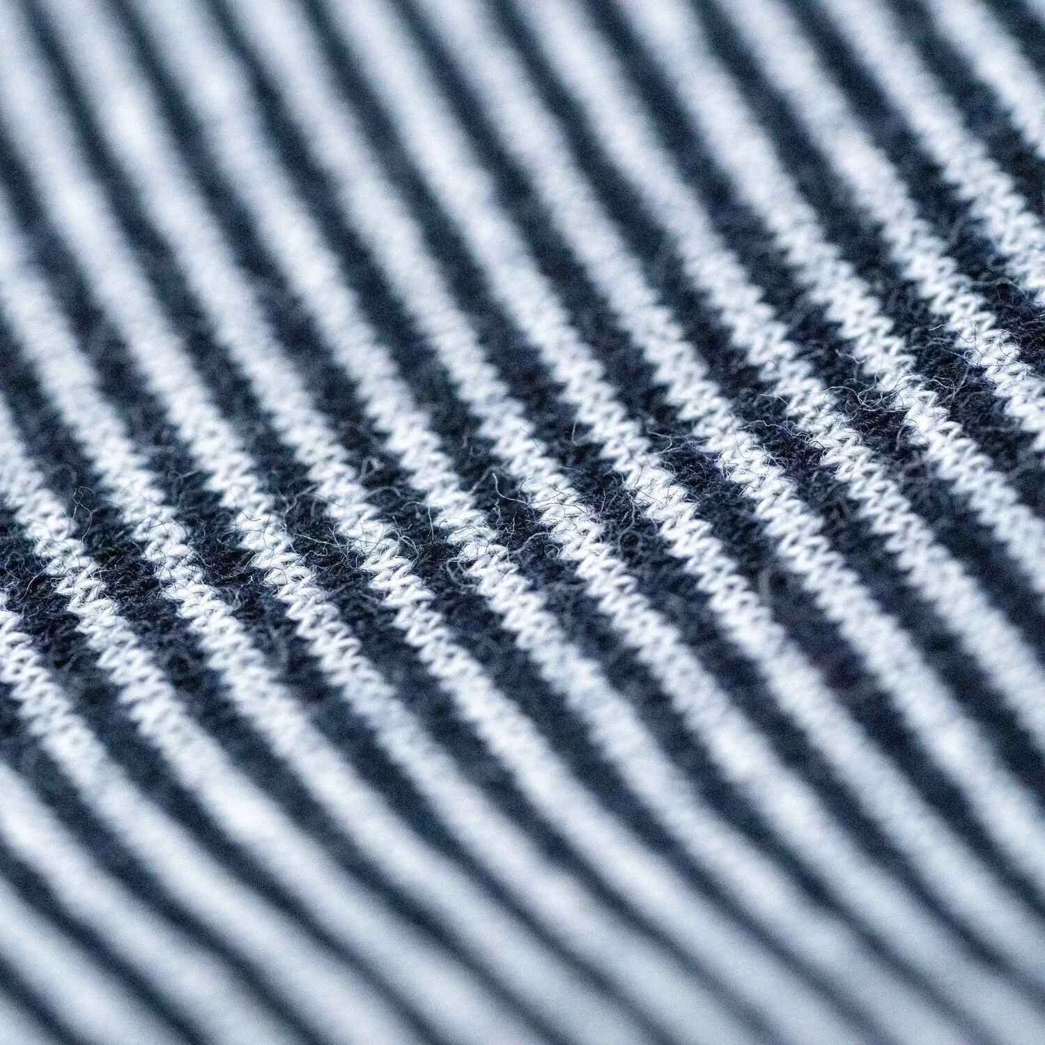 Socquettes en coton peigné A rayures - Noir et blanc sold by Billybelt product image thumbnail 4