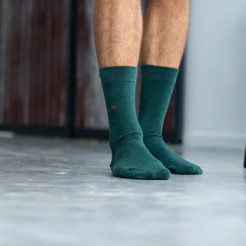Chaussettes en coton peigné unies - Vert anglais sold by Billybelt