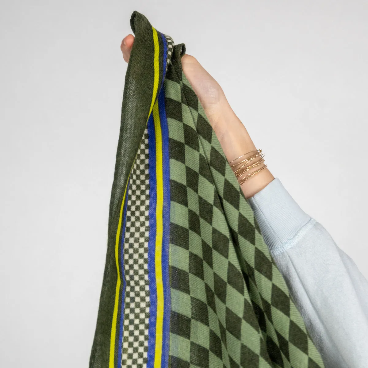 Foulard femme en 100% laine Caroline - Vert et blanc sold by Billybelt product image thumbnail 5