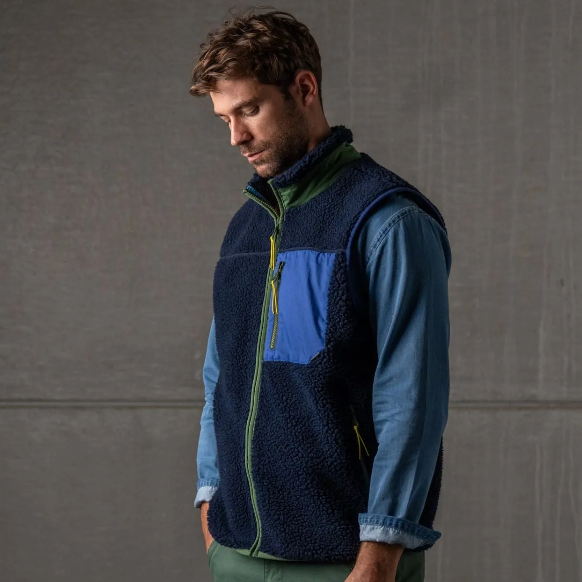 Veste sherpa mixte zippée sans manches Bleu marine sold by Billybelt