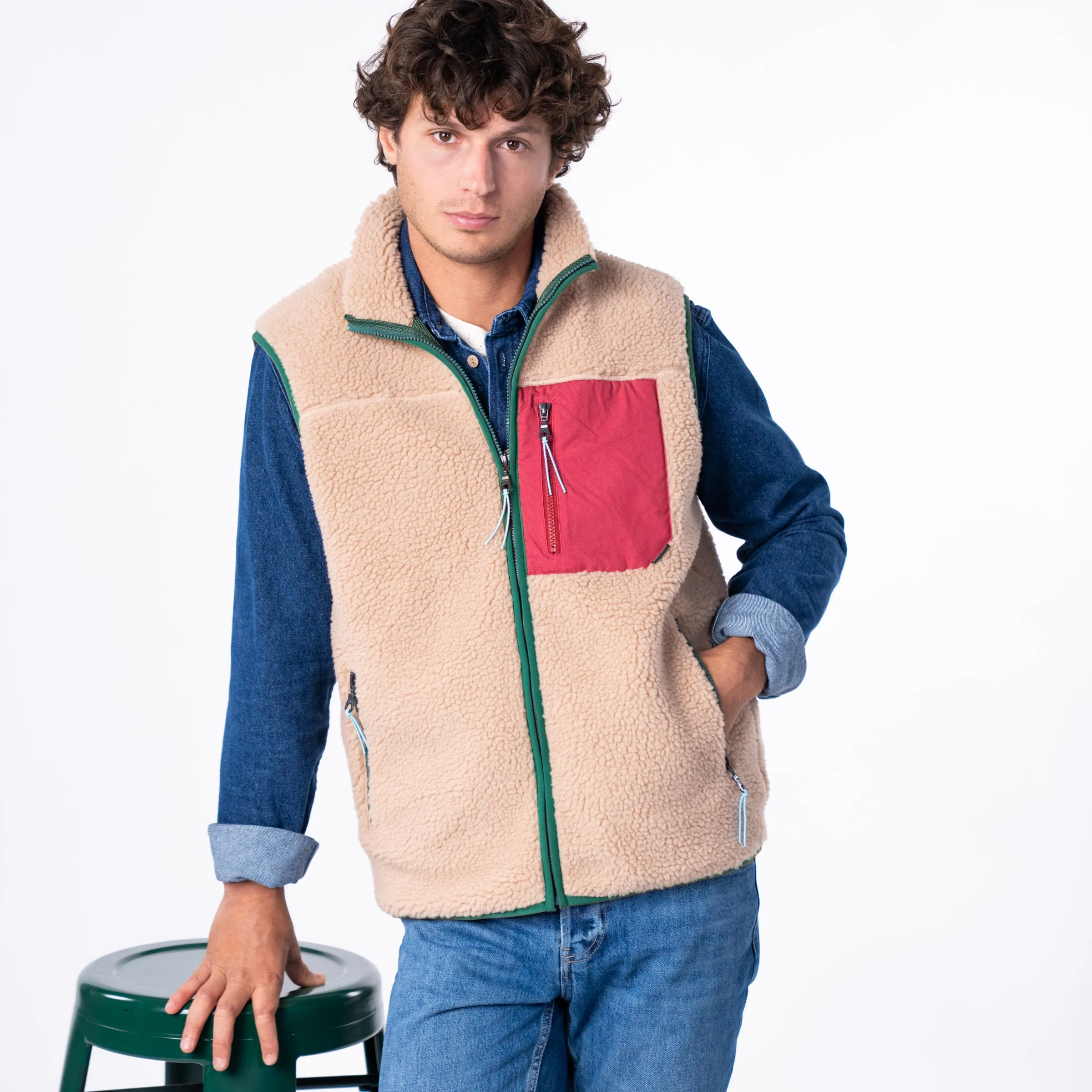 Veste sherpa mixte zippée sans manches - Naturel et bordeaux sold by Billybelt product image thumbnail 4
