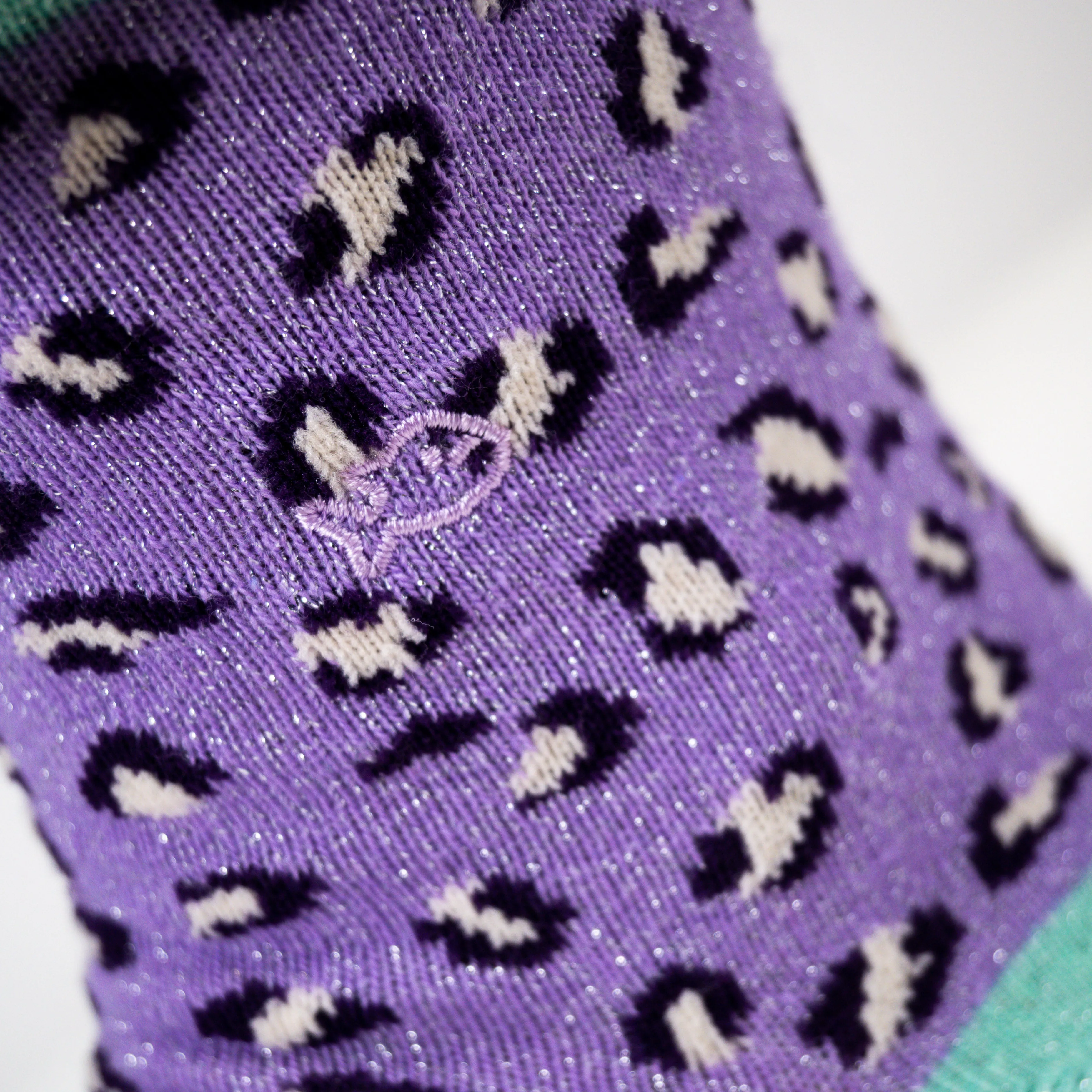 Chaussettes pailletées en coton peigné Léopard - Violet et vert d'eau sold by Billybelt product image thumbnail 3