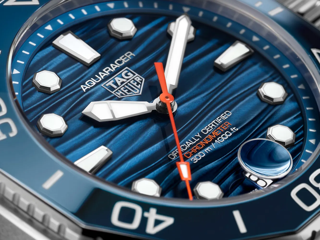 TAG Heuer Aquaracer Professional 300 Bracelet Watch sold by Jura Watches product image thumbnail 5