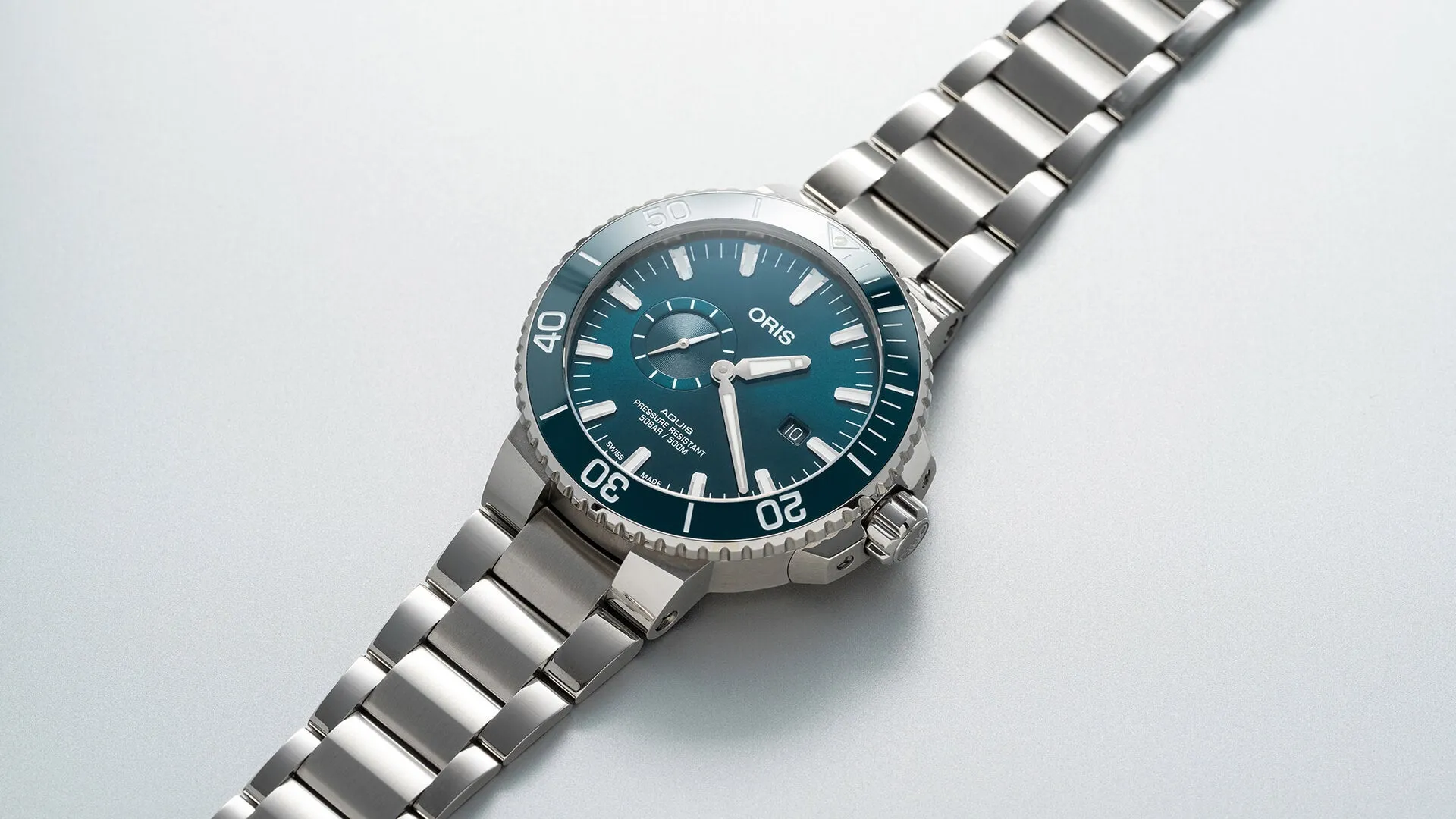 Oris Aquis Date Small Seconds Bracelet Watch sold by Jura Watches product image thumbnail 3