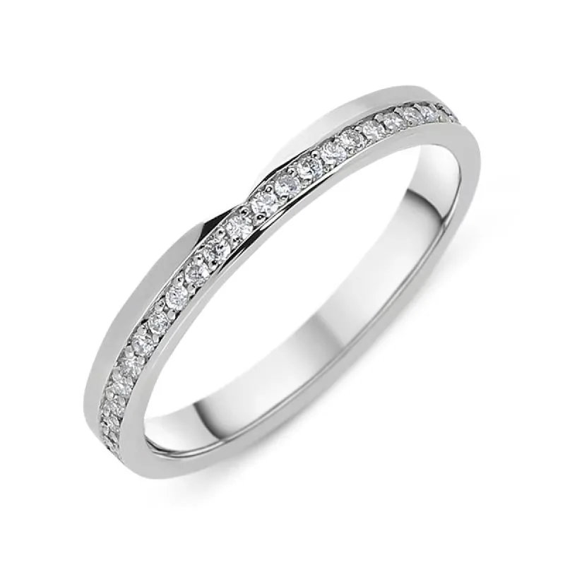 Platinum Diamond Brilliant Cut Shaped Wedding Ring made by Jura Watches