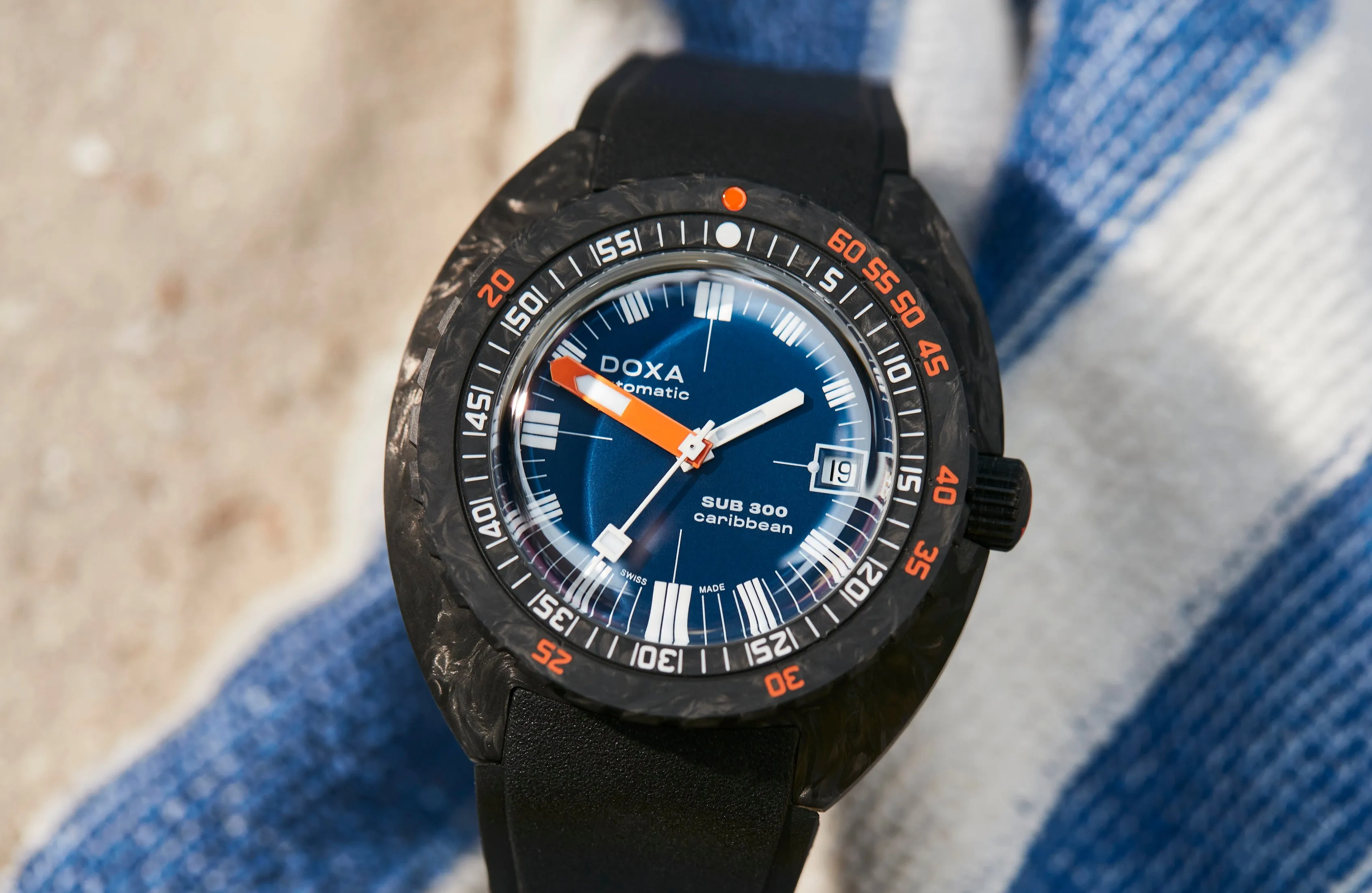 Doxa SUB 300 Carbon COSC Caribbean Rubber sold by Jura Watches product image thumbnail 4