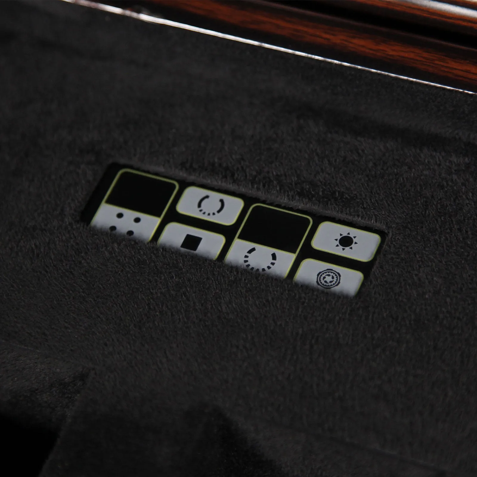 Benson Watch Winder Black Series 6.16 MA Macassar sold by Jura Watches product image thumbnail 4