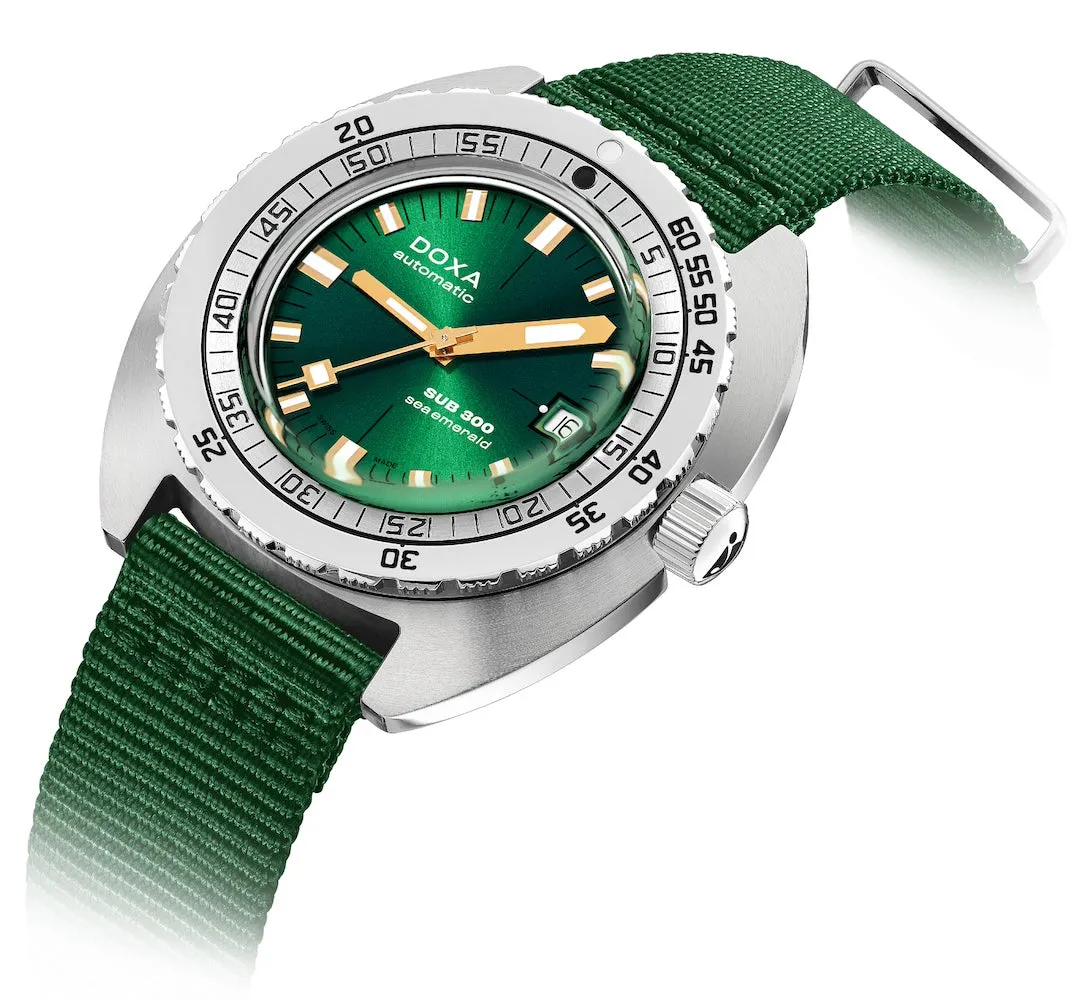 Doxa SUB 300 Sea Emerald Nato Watch sold by Jura Watches product image thumbnail 2
