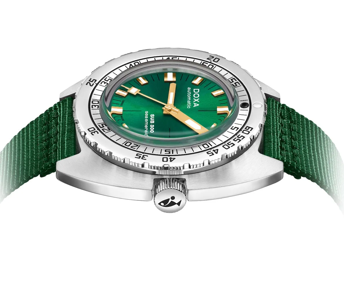 Doxa SUB 300 Sea Emerald Nato Watch sold by Jura Watches product image thumbnail 3